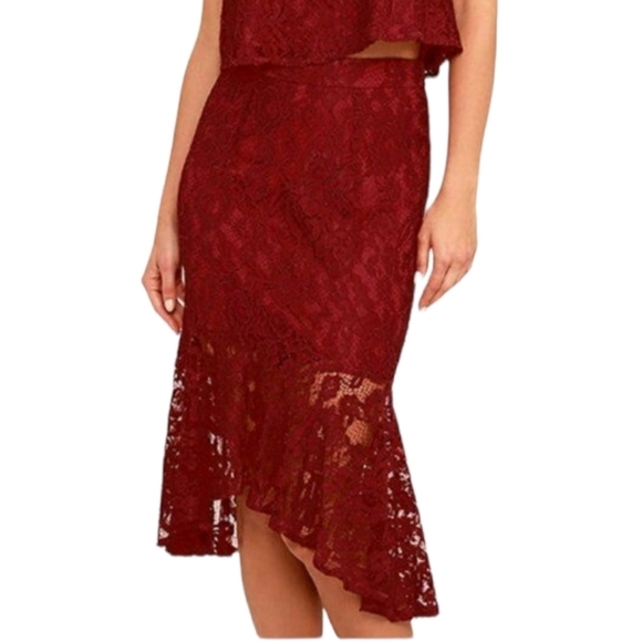 NWT Lulu's Le Grand Amour Lace Skirt - size XS - Picture 2 of 7